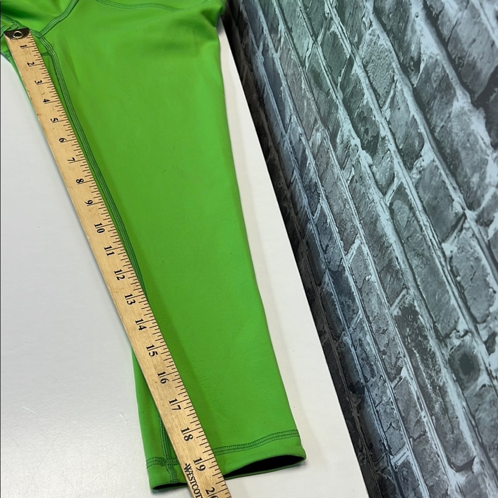 Woman's Lululemon Leggings - Picture 8 of 11